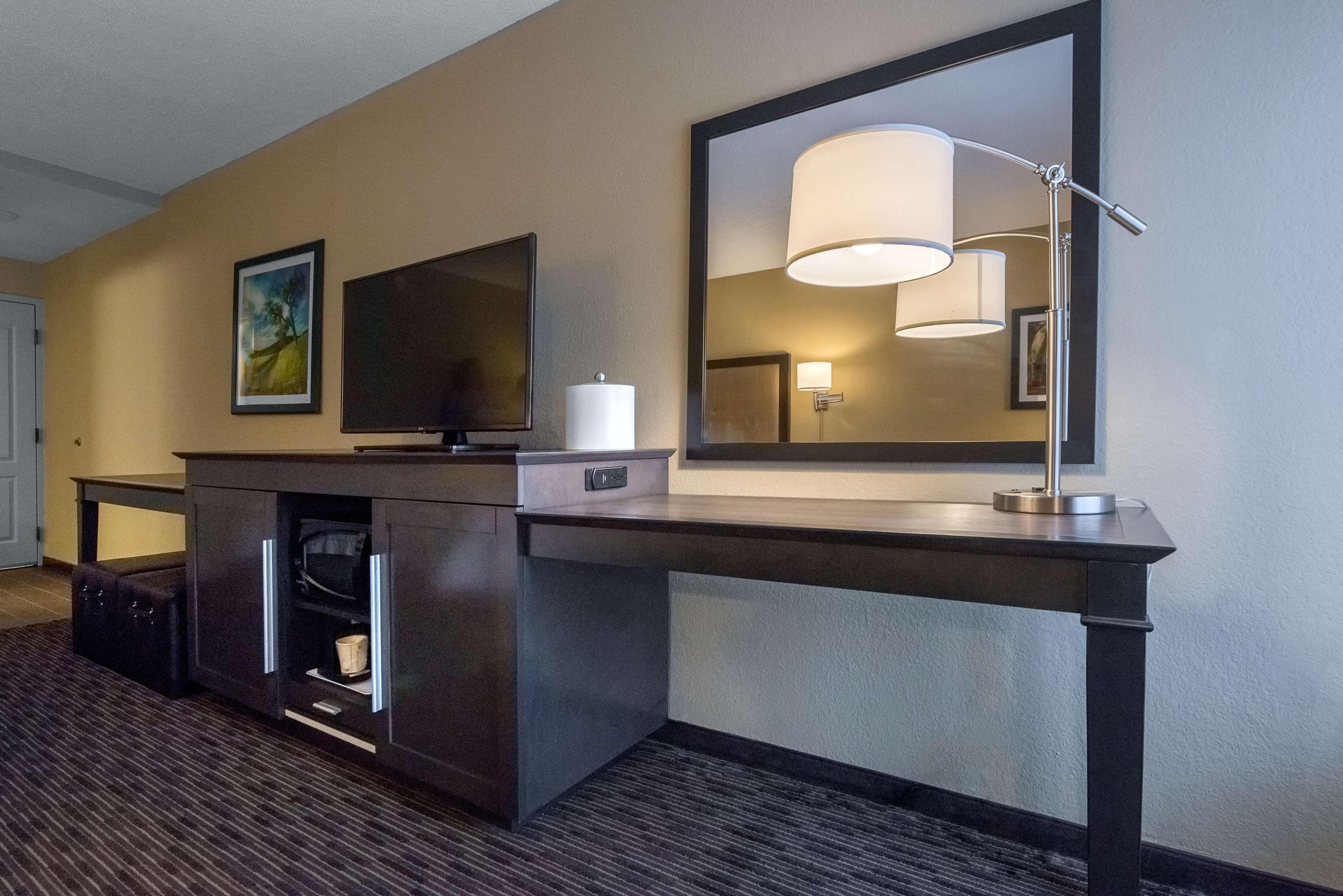 Hampton Inn Meridian Exteriör bild