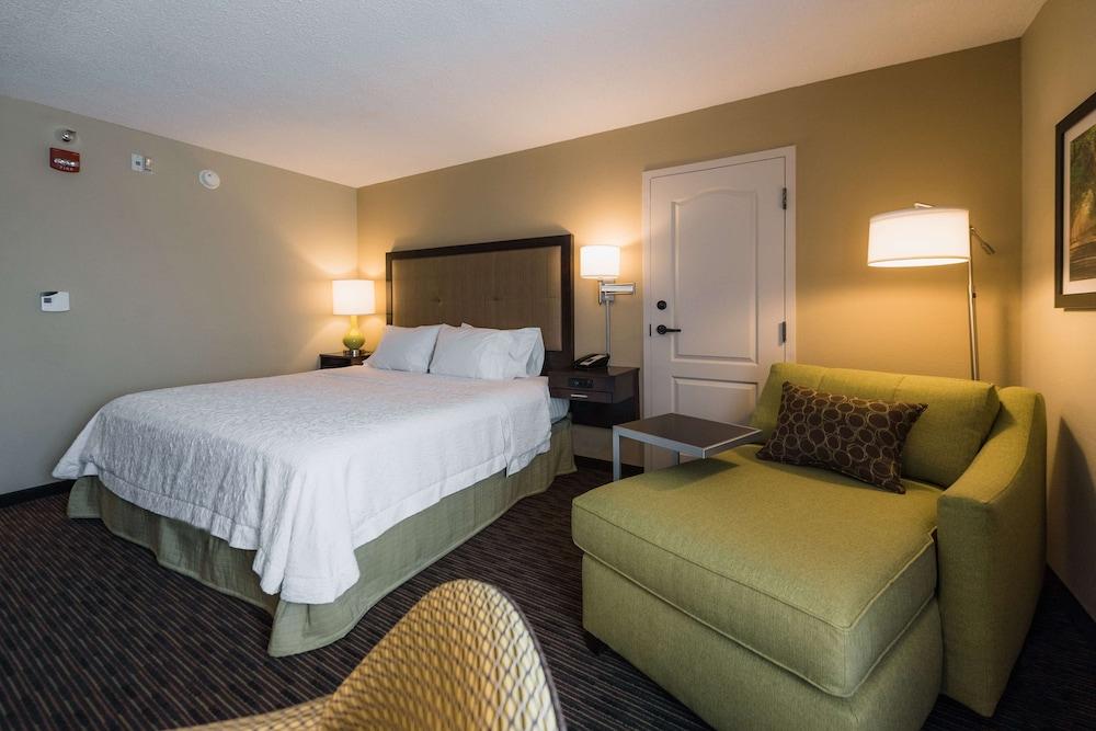 Hampton Inn Meridian Exteriör bild