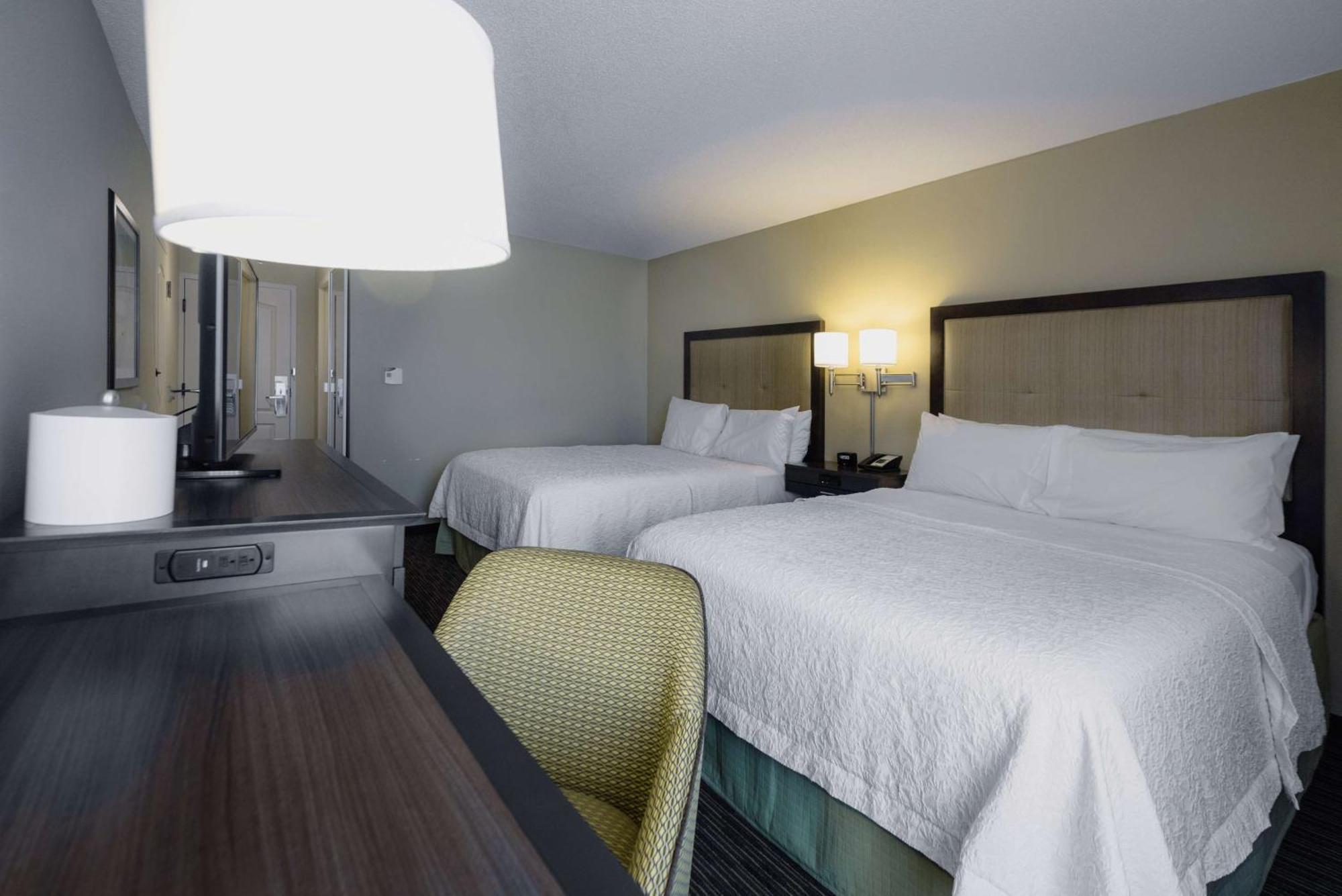 Hampton Inn Meridian Exteriör bild